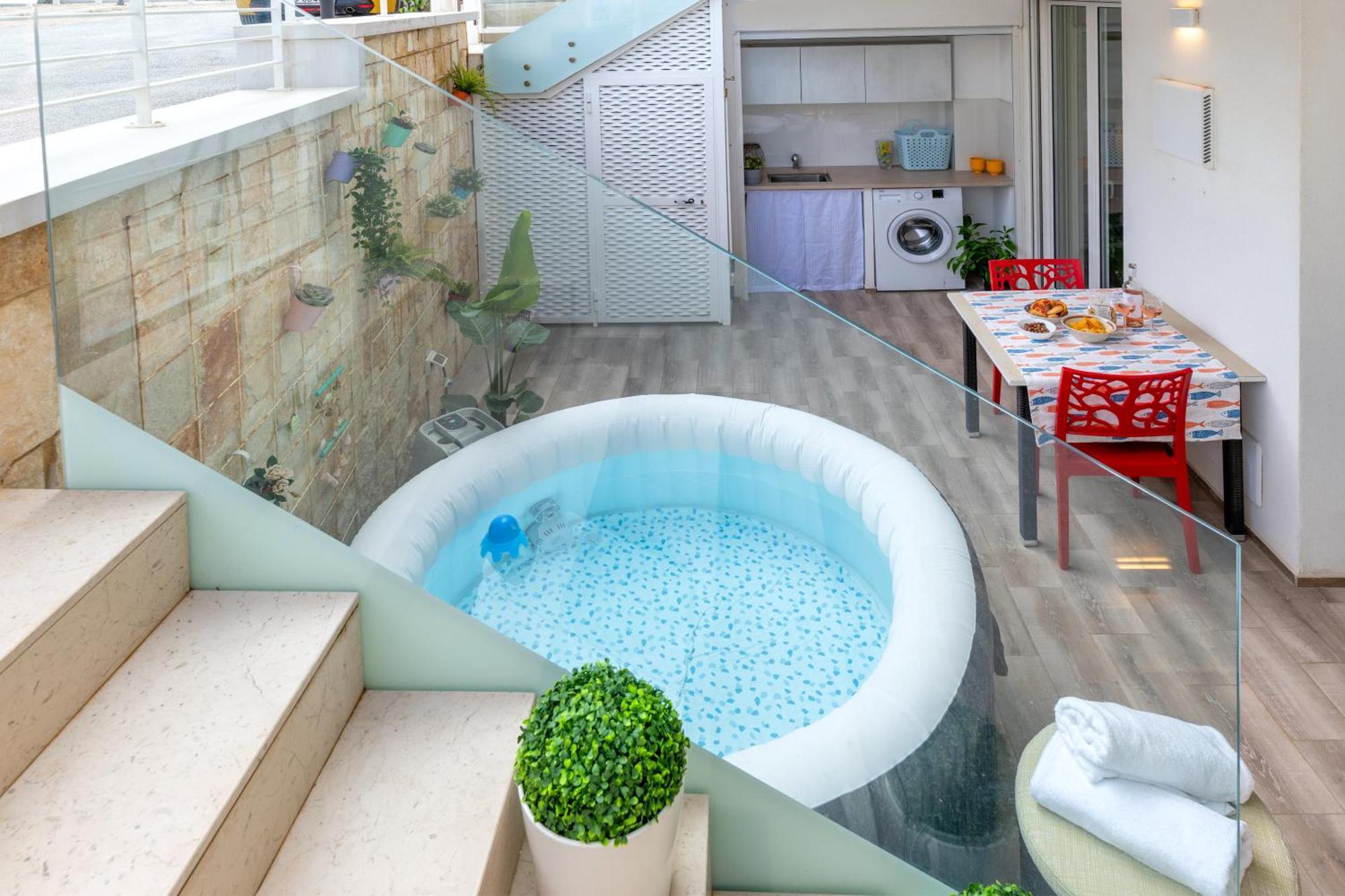 Cozy Marine Apt With Jacuzzi - 250Mt From Sea Полиньяно-а-Маре Экстерьер фото